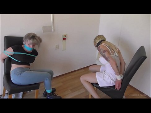 ❤️ E varur / e lidhur dhe e gojës / vajzë në ankth ❤ Pornografi anale në pornografi sq.shufflesex.ru ❤